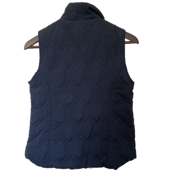 Women’s  Outdoor Vest - Picture 4 of 4